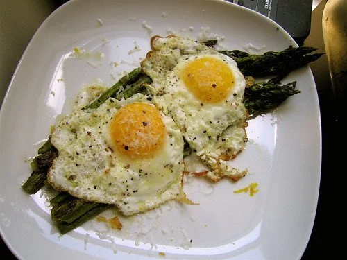 Two Things You Can Do With Asparagus (Asparagus with Eggs & Asparagus Panzanella)