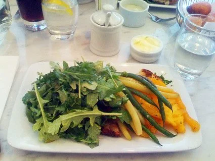 Are there any tomatoes in this heirloom tomato salad?