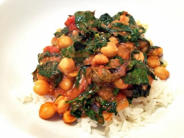 Spicy Chickpeas with Curry Leaves and Kale