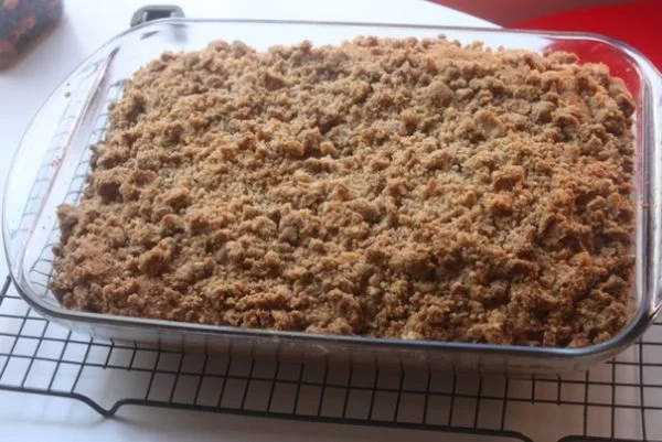 Reasons To Make A Crumb Cake This Weekend