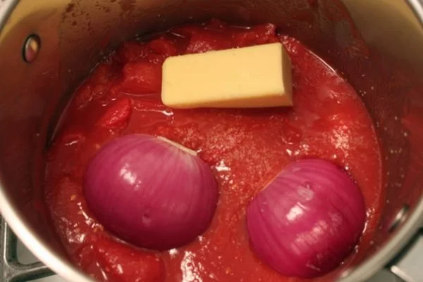 Marcella Hazan’s Immortal Tomato Sauce Recipe