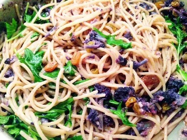 Spaghetti with Purple Cauliflower Sauce