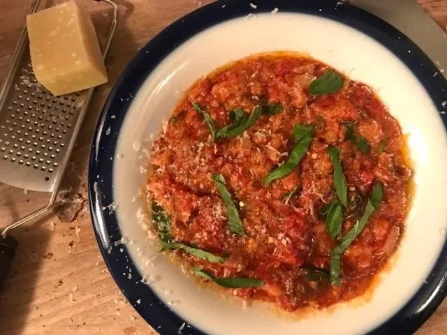 Pappa al Pomodoro (Or: How To Eat Tomato Sauce and Bread For Dinner)