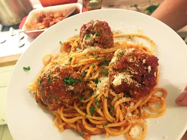 Anatomy of a Dinner Party (A Timeline of Caesar Salad, Spaghetti and Meatballs, and Flourless Chocolate Cake All Cooked And Served in A Single Day)