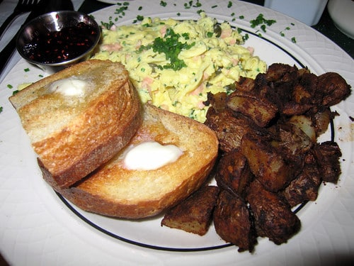 Sunday is for Brunching: Sunday Brunch with Seth & Amy at 9th Street Market