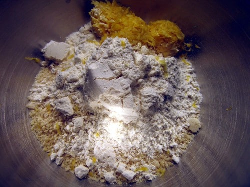 All That Work and It Tastes Like Vomit! (Torta di Mandorle, Limone e Ricotta)